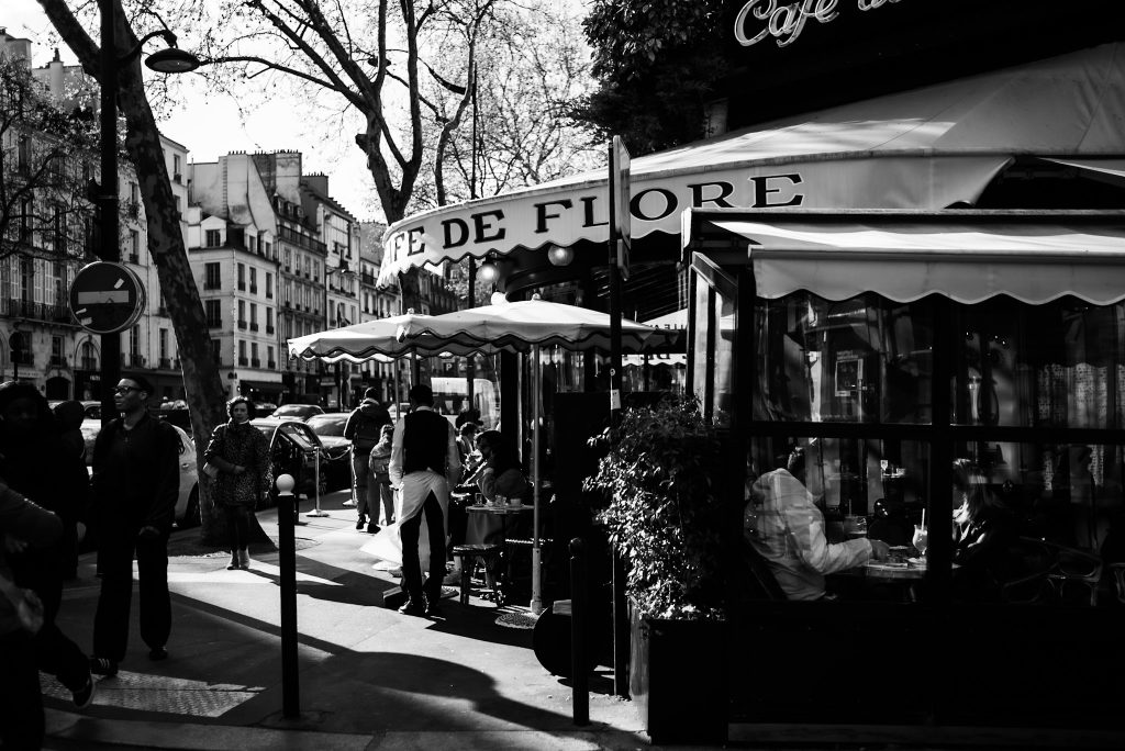 Café de Flore - street atmosphere