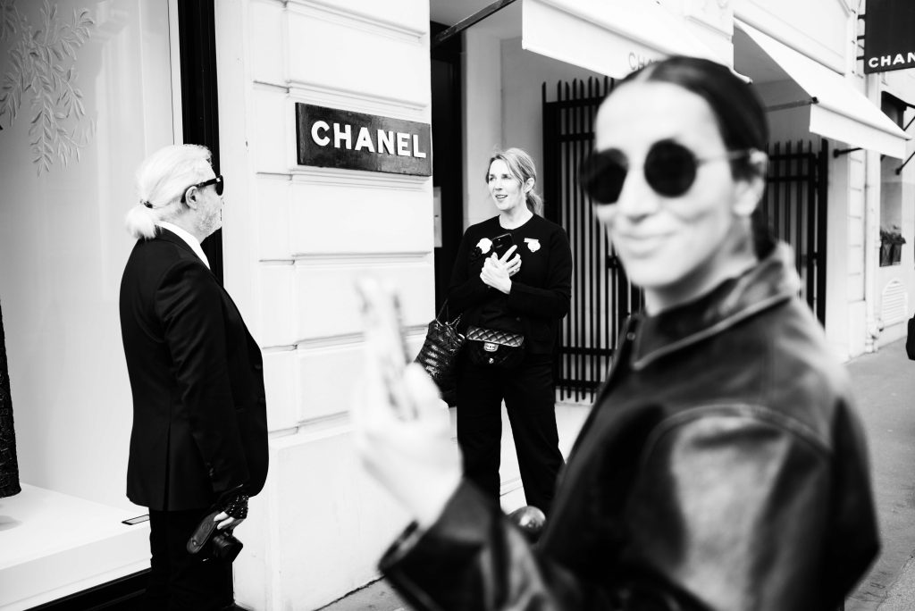 street atmosphere with karl lagerfeld's lookalike